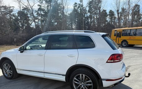 Volkswagen Touareg III, 2018 год, 2 600 000 рублей, 3 фотография