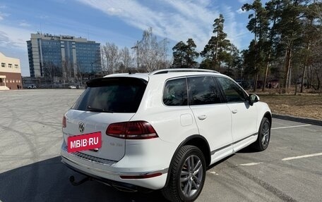 Volkswagen Touareg III, 2018 год, 2 600 000 рублей, 7 фотография