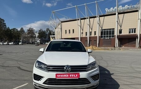 Volkswagen Touareg III, 2018 год, 2 600 000 рублей, 11 фотография