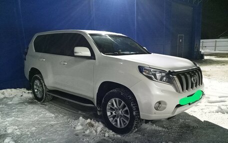 Toyota Land Cruiser Prado 150 рестайлинг 2, 2014 год, 3 500 000 рублей, 5 фотография
