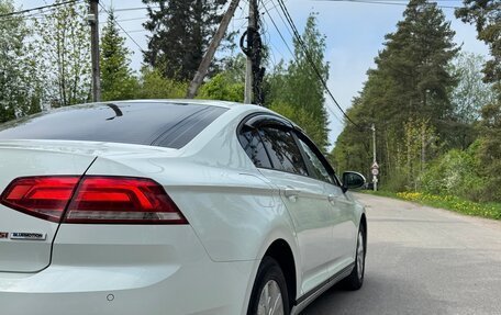 Volkswagen Passat B8 рестайлинг, 2016 год, 1 390 000 рублей, 10 фотография