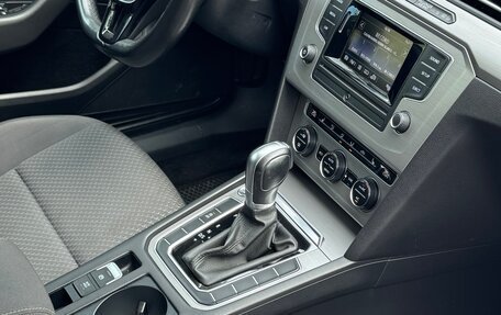 Volkswagen Passat B8 рестайлинг, 2016 год, 1 390 000 рублей, 17 фотография