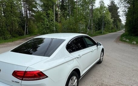 Volkswagen Passat B8 рестайлинг, 2016 год, 1 390 000 рублей, 11 фотография