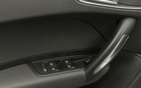 Audi A1, 2012 год, 1 080 000 рублей, 13 фотография