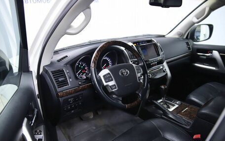 Toyota Land Cruiser 200, 2013 год, 3 990 000 рублей, 10 фотография