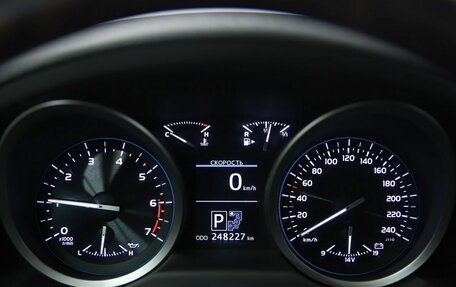 Toyota Land Cruiser 200, 2013 год, 3 990 000 рублей, 17 фотография