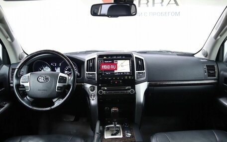 Toyota Land Cruiser 200, 2013 год, 3 990 000 рублей, 12 фотография