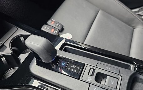 Toyota Prius IV XW50, 2025 год, 3 464 077 рублей, 14 фотография