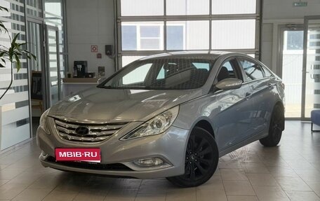 Hyundai Sonata VI, 2010 год, 1 140 000 рублей, 1 фотография