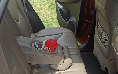 Toyota RAV4, 2006 год, 1 100 000 рублей, 13 фотография