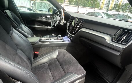 Volvo XC60 II, 2021 год, 4 800 000 рублей, 9 фотография