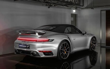 Porsche 911, 2021 год, 23 900 000 рублей, 4 фотография