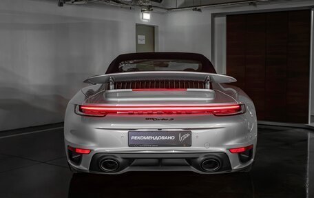 Porsche 911, 2021 год, 23 900 000 рублей, 25 фотография