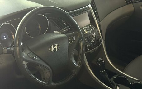Hyundai Sonata VI, 2010 год, 1 140 000 рублей, 6 фотография