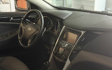 Hyundai Sonata VI, 2010 год, 1 140 000 рублей, 18 фотография