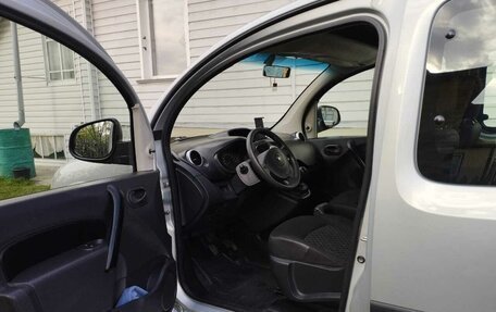 Renault Kangoo II рестайлинг, 2012 год, 540 000 рублей, 1 фотография