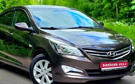 Hyundai Solaris II рестайлинг, 2015 год, 749 000 рублей, 2 фотография