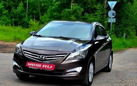Hyundai Solaris II рестайлинг, 2015 год, 749 000 рублей, 3 фотография