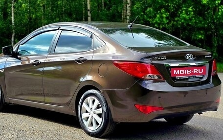 Hyundai Solaris II рестайлинг, 2015 год, 749 000 рублей, 11 фотография