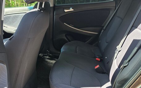 Hyundai Solaris II рестайлинг, 2015 год, 749 000 рублей, 25 фотография