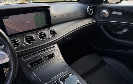 Mercedes-Benz E-Класс, 2018 год, 3 490 000 рублей, 16 фотография