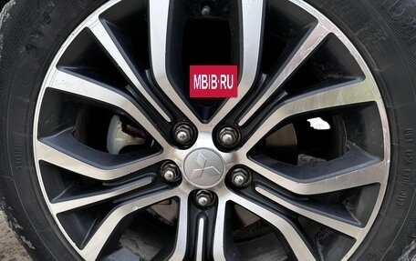 Mitsubishi Outlander III рестайлинг 3, 2016 год, 2 050 000 рублей, 3 фотография
