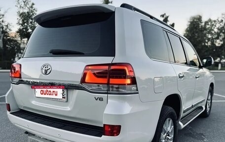 Toyota Land Cruiser 200, 2015 год, 4 290 000 рублей, 5 фотография