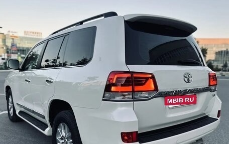 Toyota Land Cruiser 200, 2015 год, 4 290 000 рублей, 8 фотография