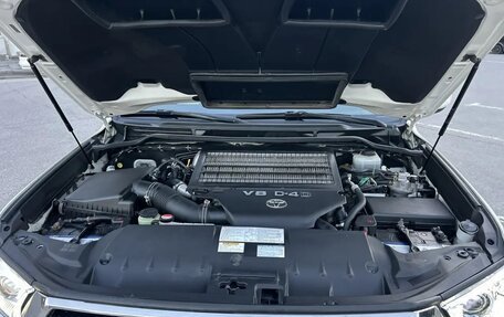 Toyota Land Cruiser 200, 2015 год, 4 290 000 рублей, 22 фотография