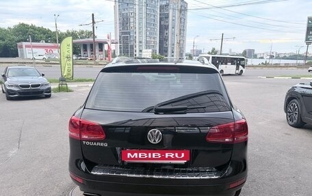 Volkswagen Touareg III, 2011 год, 1 750 000 рублей, 5 фотография