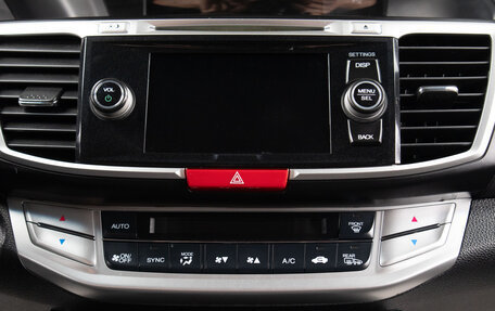 Honda Accord IX рестайлинг, 2013 год, 1 299 000 рублей, 15 фотография