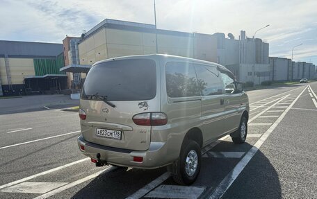 Hyundai H-1 II рестайлинг, 2006 год, 899 000 рублей, 4 фотография