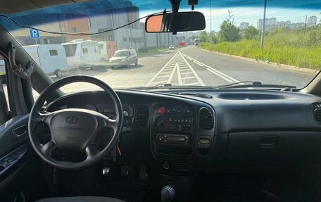Hyundai H-1 II рестайлинг, 2006 год, 899 000 рублей, 9 фотография
