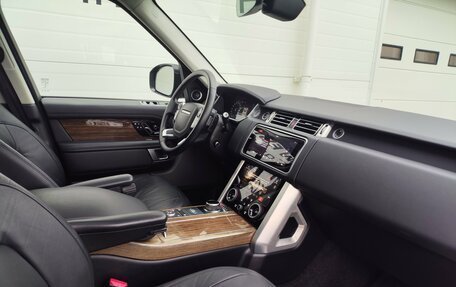 Land Rover Range Rover IV рестайлинг, 2018 год, 4 995 000 рублей, 14 фотография