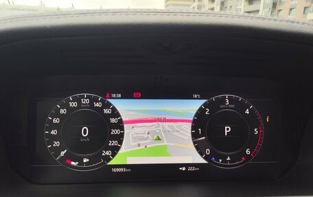 Land Rover Range Rover IV рестайлинг, 2018 год, 4 995 000 рублей, 13 фотография