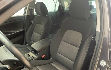 Hyundai Tucson III, 2019 год, 2 450 000 рублей, 2 фотография