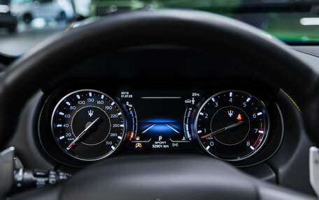 Maserati Levante I, 2021 год, 7 400 000 рублей, 14 фотография