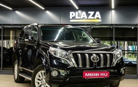 Toyota Land Cruiser Prado 150 рестайлинг 2, 2015 год, 3 229 000 рублей, 2 фотография