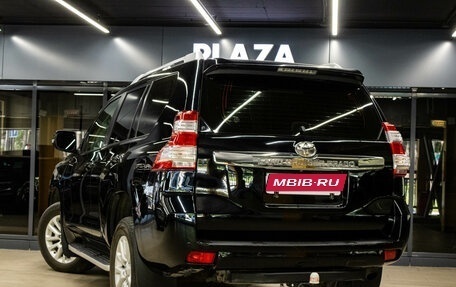 Toyota Land Cruiser Prado 150 рестайлинг 2, 2015 год, 3 229 000 рублей, 4 фотография