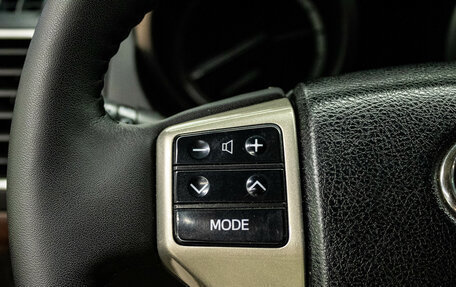 Toyota Land Cruiser Prado 150 рестайлинг 2, 2015 год, 3 229 000 рублей, 17 фотография