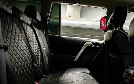 Toyota Land Cruiser Prado 150 рестайлинг 2, 2015 год, 3 229 000 рублей, 11 фотография