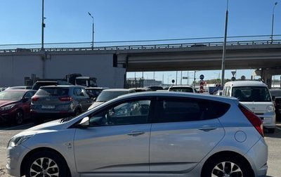 Hyundai Solaris II рестайлинг, 2015 год, 650 000 рублей, 1 фотография