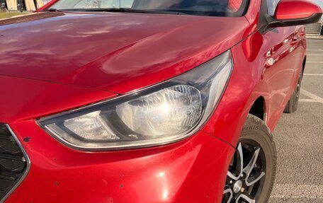 Hyundai Solaris II рестайлинг, 2017 год, 850 000 рублей, 4 фотография