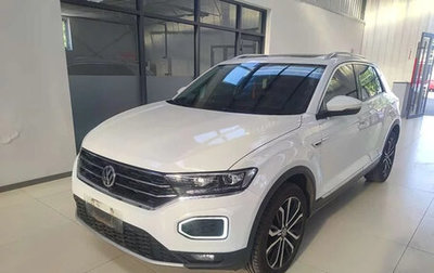 Volkswagen T-Roc I, 2019 год, 1 750 000 рублей, 1 фотография