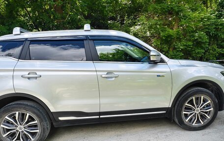 Geely Atlas, 2022 год, 2 400 000 рублей, 3 фотография
