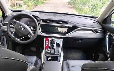 Geely Atlas, 2022 год, 2 400 000 рублей, 6 фотография