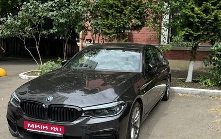 BMW 5 серия, 2020 год, 4 800 000 рублей, 2 фотография