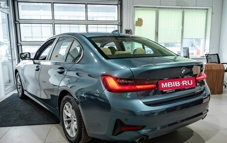 BMW 3 серия, 2021 год, 3 250 000 рублей, 3 фотография