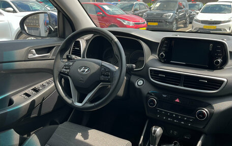 Hyundai Tucson III, 2019 год, 2 300 000 рублей, 16 фотография
