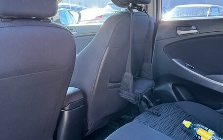 Hyundai Solaris II рестайлинг, 2015 год, 650 000 рублей, 3 фотография